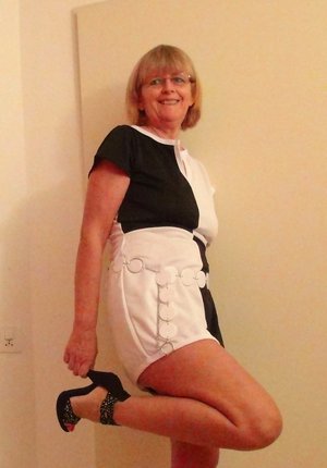 Hot Older Women Galleries